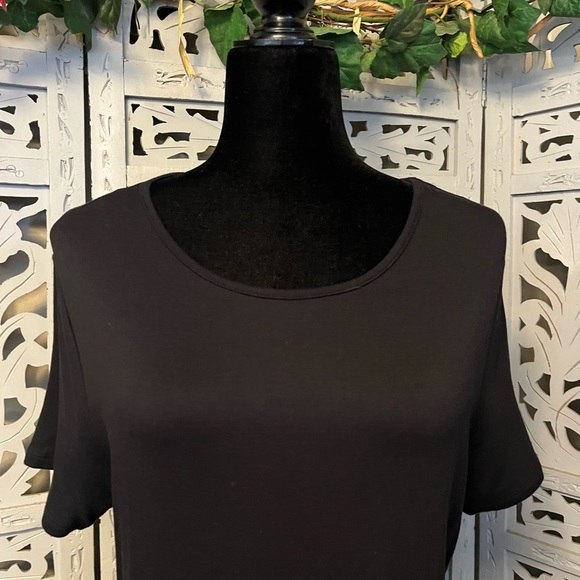 MARGAUX & LEXI LOVELY ALL BLACK SOFT & SMOOTH STRETCHY SHORT SLEEVE MAXI DRESS - Picture 2 of 12